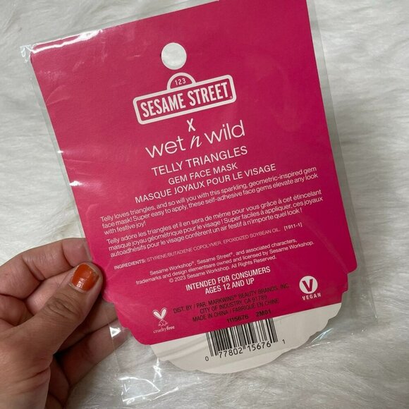 Sesame Street Makeup Bag & Telly Gem Face Mask Bundle NWT - Picture 5 of 5